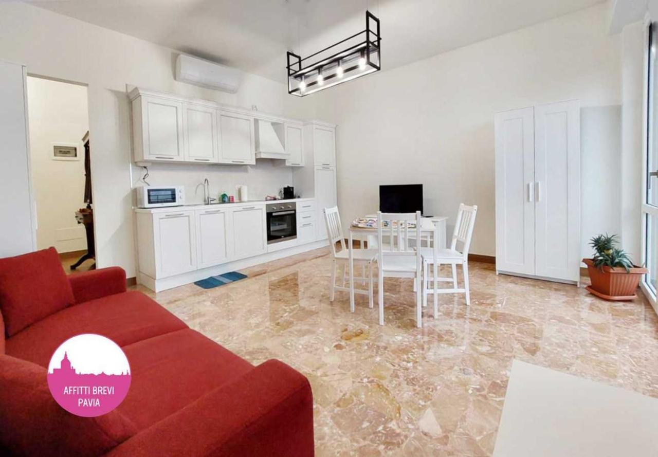 City Center - Luigi&Carolina Apartments - By Host4U Pavia Eksteriør billede